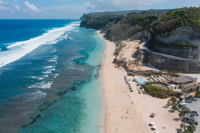 Uluwatu Temple & Malini Restaurant & Melasti Beach & Kecak Dansı